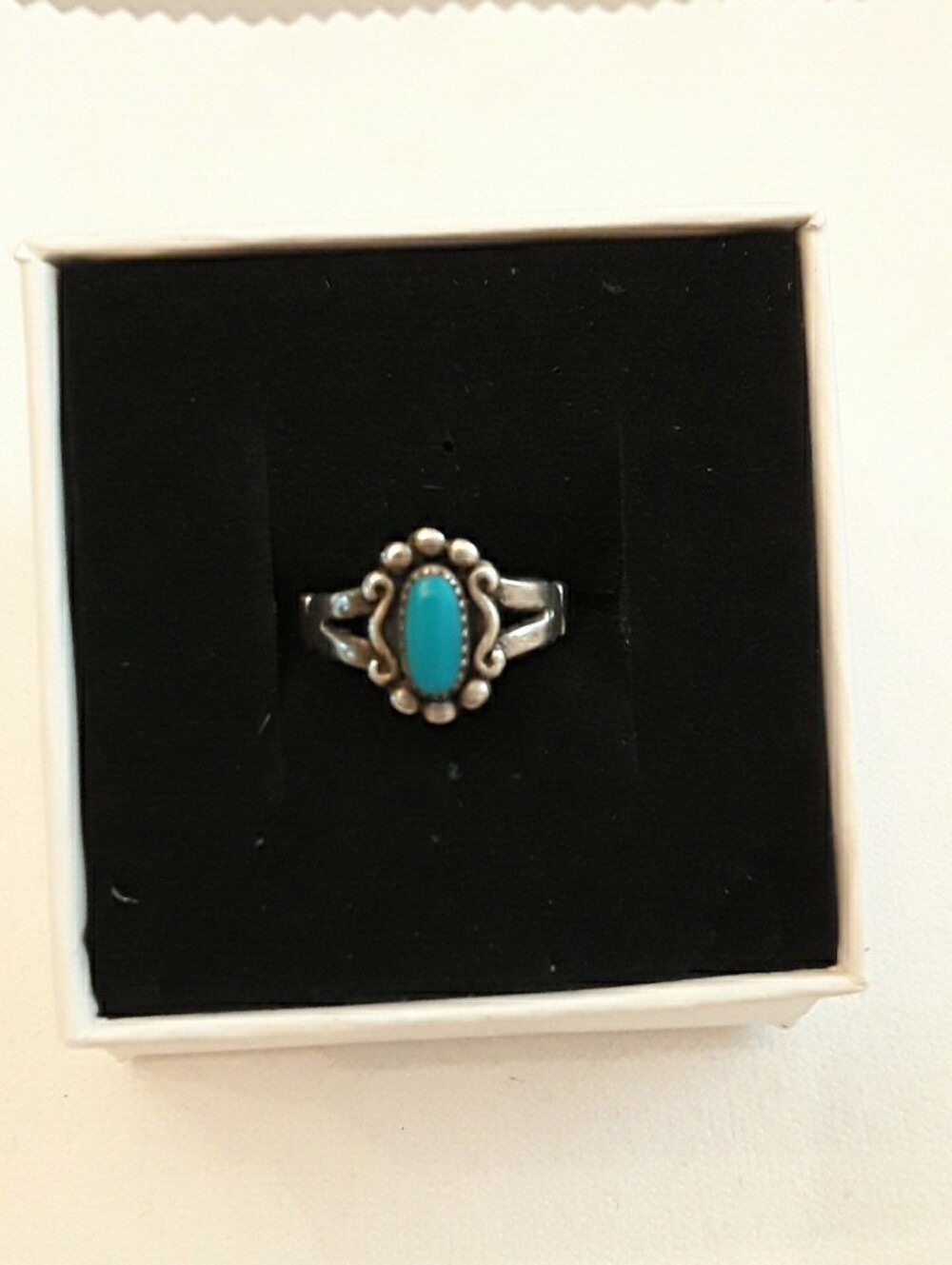 Vintage Turquoise sterling marked ring